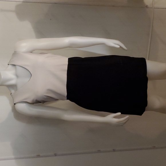 Black and white shift dress - Picture 1 of 5